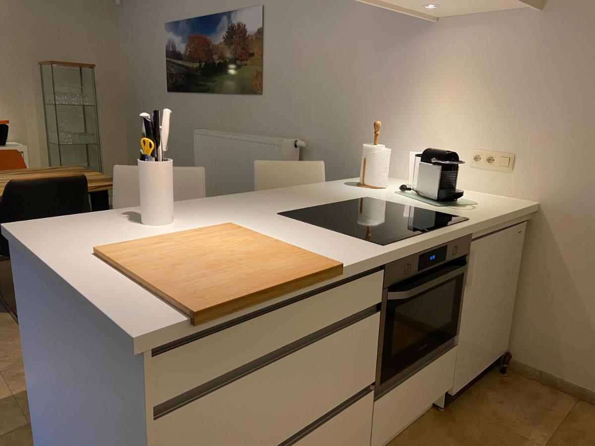 Sakura Lodging Bossut-Gottechain Bagian luar foto