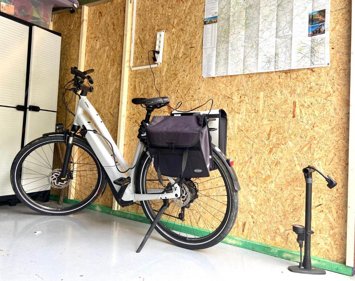 Sakura Lodging Bossut-Gottechain Bagian luar foto