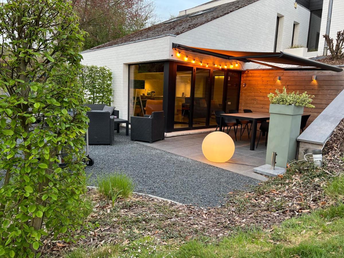 Sakura Lodging Bossut-Gottechain Bagian luar foto