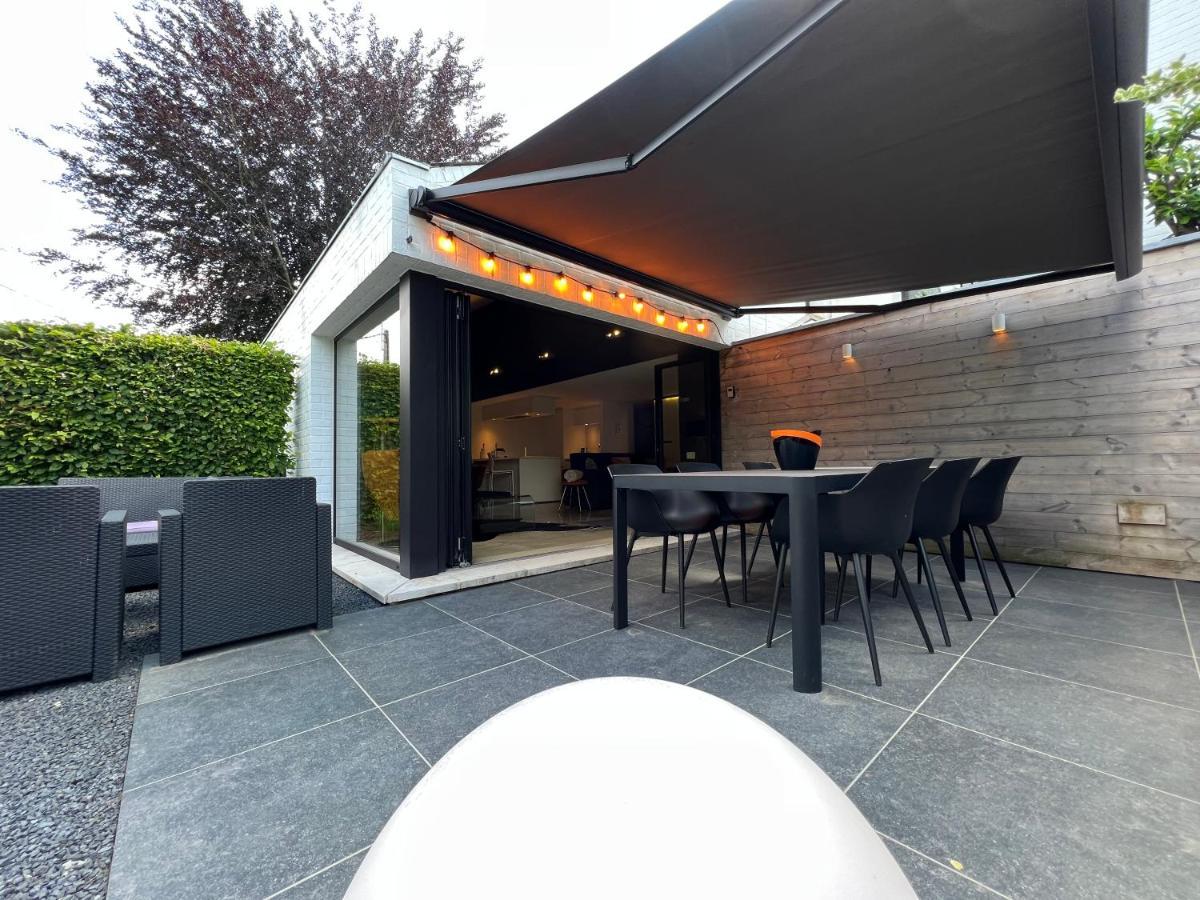 Sakura Lodging Bossut-Gottechain Bagian luar foto