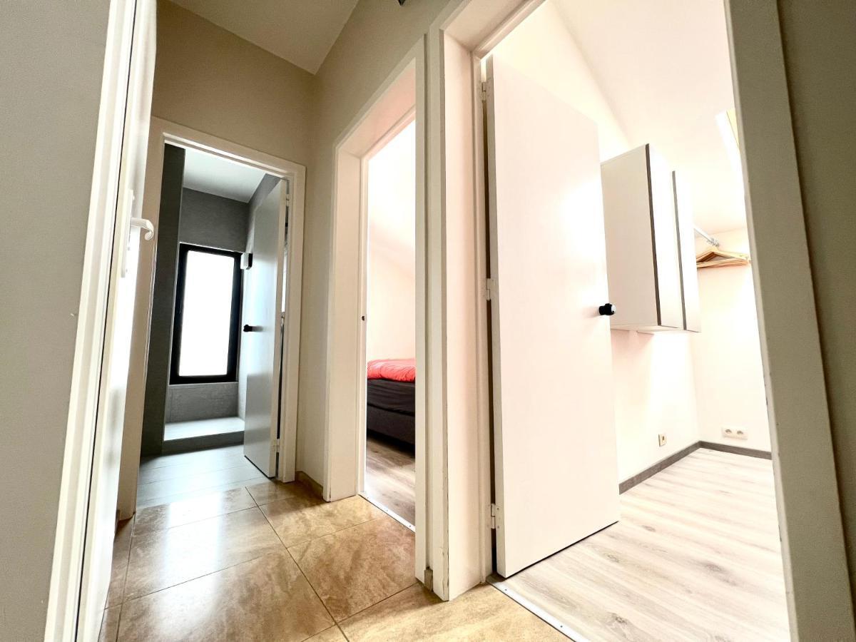 Sakura Lodging Bossut-Gottechain Bagian luar foto