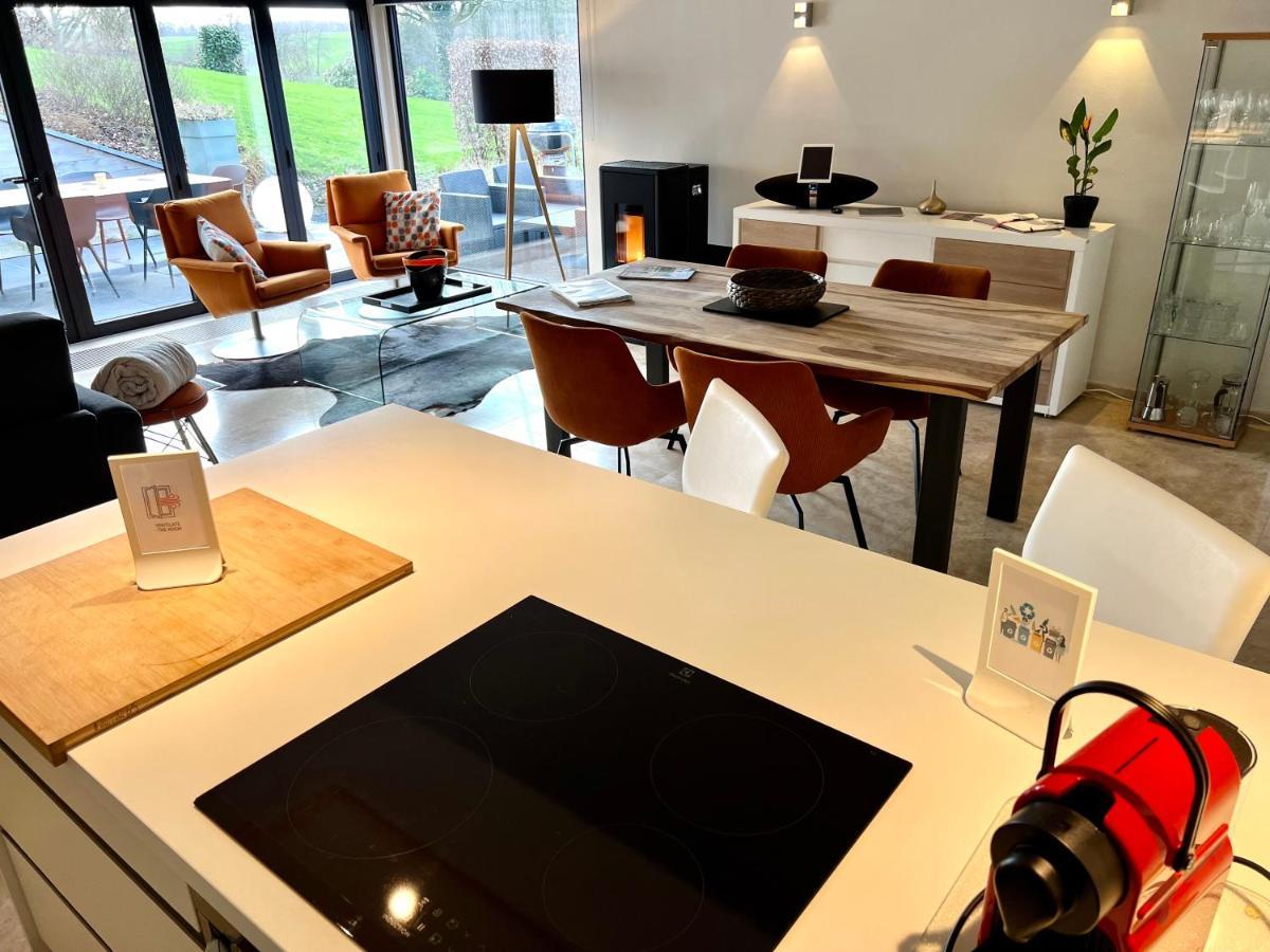 Sakura Lodging Bossut-Gottechain Bagian luar foto