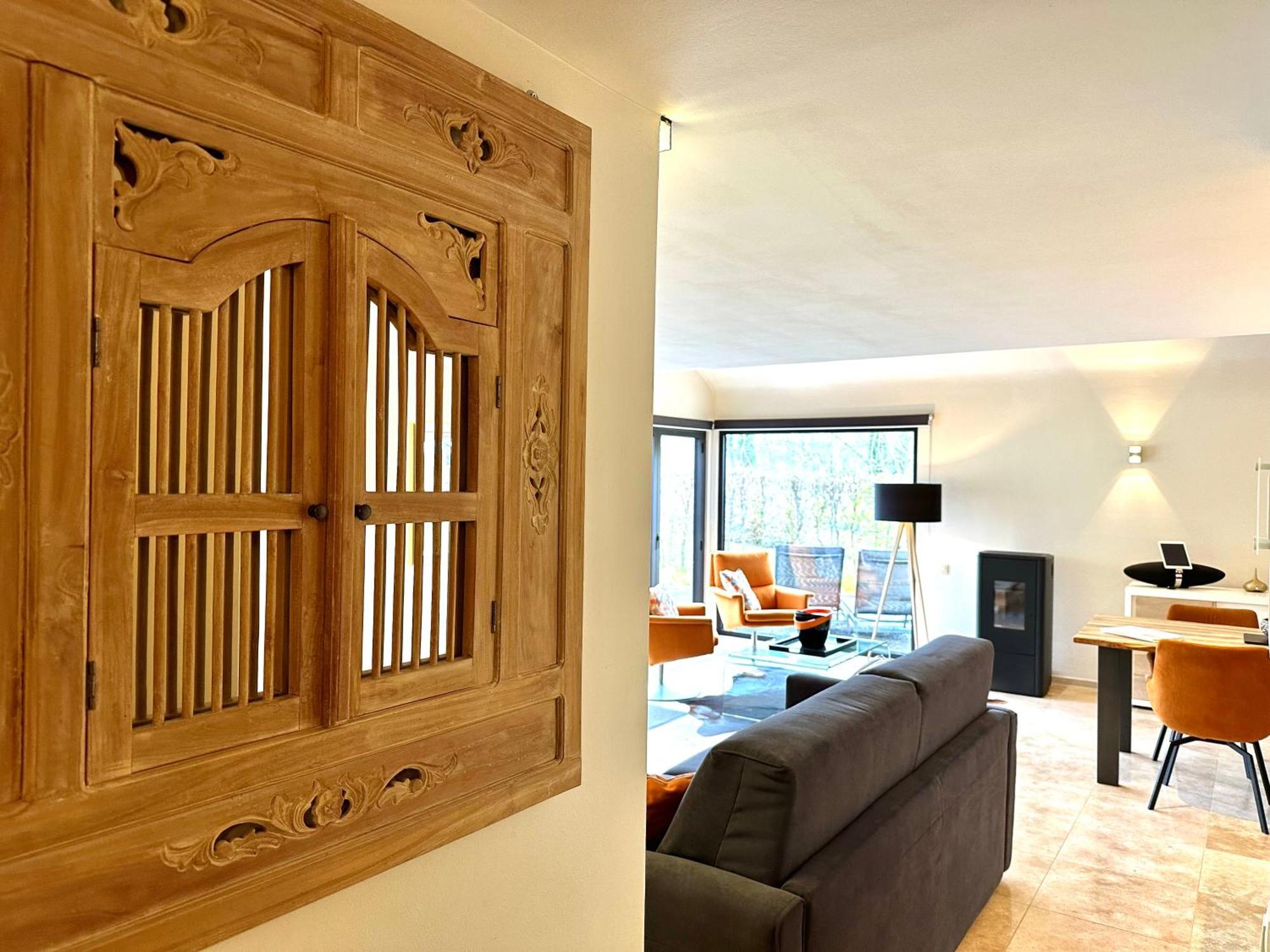 Sakura Lodging Bossut-Gottechain Bagian luar foto