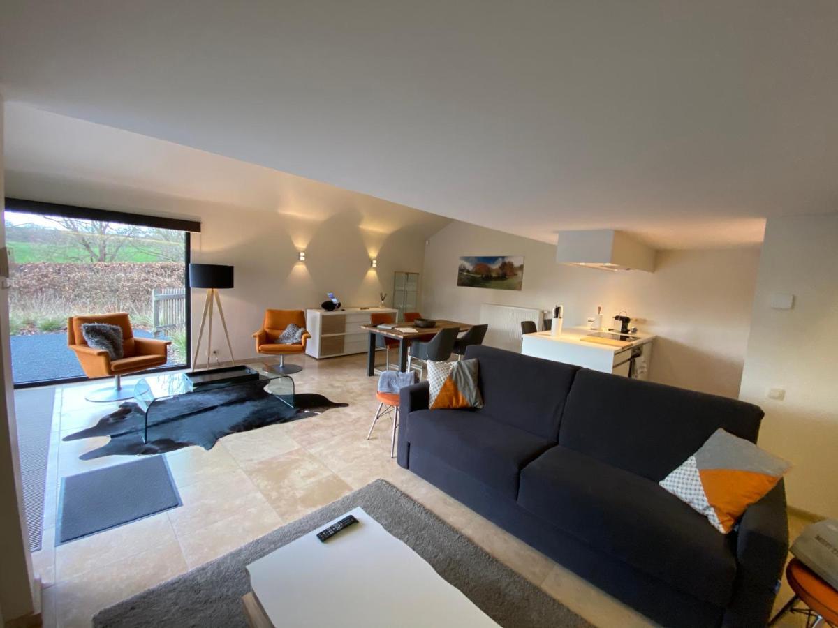 Sakura Lodging Bossut-Gottechain Bagian luar foto